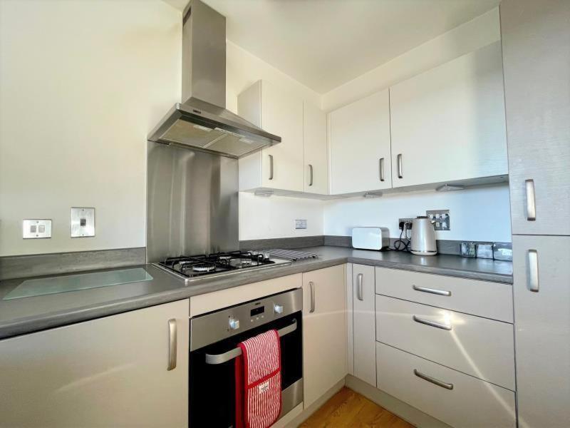 Classy Campbell Park Apartment, Balcony & Free Parking Milton Keynes Exterior foto