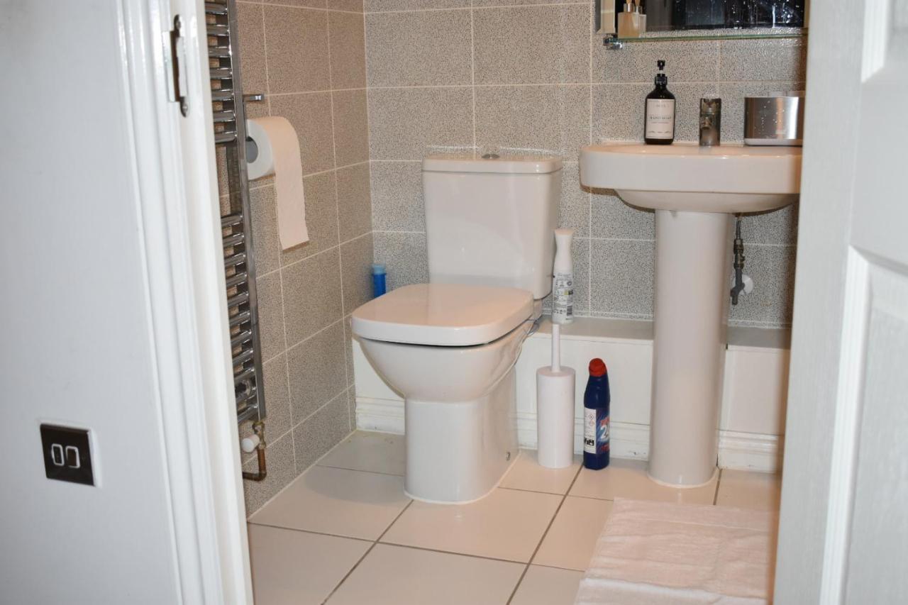Classy Campbell Park Apartment, Balcony & Free Parking Milton Keynes Exterior foto