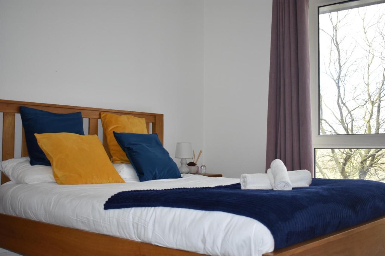 Classy Campbell Park Apartment, Balcony & Free Parking Milton Keynes Exterior foto